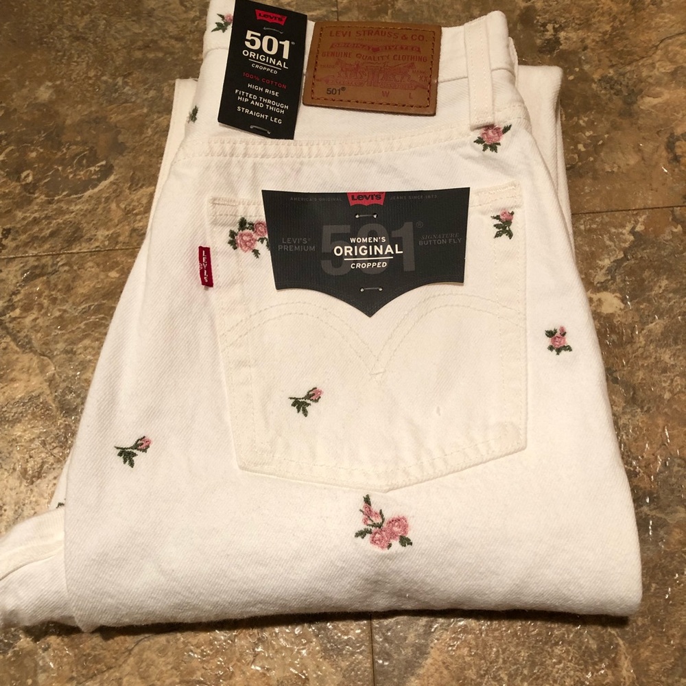 NWT Levi Jeans